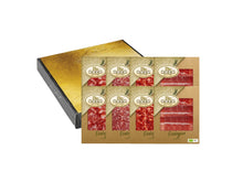 Exklusive Bio-Geschenkbox von Bio Baza bestehend aus acht Packungen (je 100 g) feinster biologischer Spezialitäten: Jamón Ibérico, Lomo, Chorizo und Salchichón (jeweils 2 Packungen pro Sorte). Alle Produkte stammen aus 100% ökologischer Erhaltung, sind fein aufgeschnitten und präsentieren sich in einer hochwertigen, gold-schwarzen Präsentbox, freigestellt auf weißem Hintergrund.
