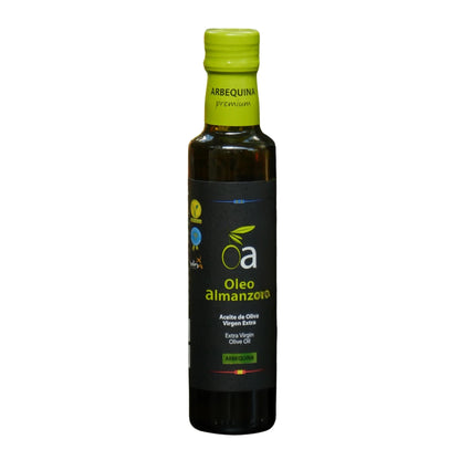Flasche natives Olivenol extra Sorte Arbequina Premium von Oleo Almanzora 250ml aus Spanien. Kaltgepresst, vegan, mehrfach international ausgezeichnet. Fruchtig-mildes Aroma, ideal zum Verfeinern, Dippen und fuer mediterrane Rezepte.