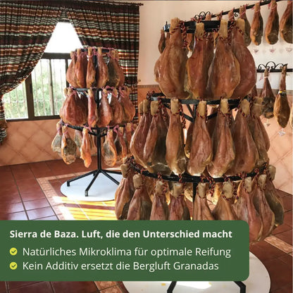 Das einzigartige Mikroklima der Sierra de Baza in Granada sorgt fuer eine langsame und natuerliche Reifung des Jamon Serrano von Jamones Granadinos Baza.