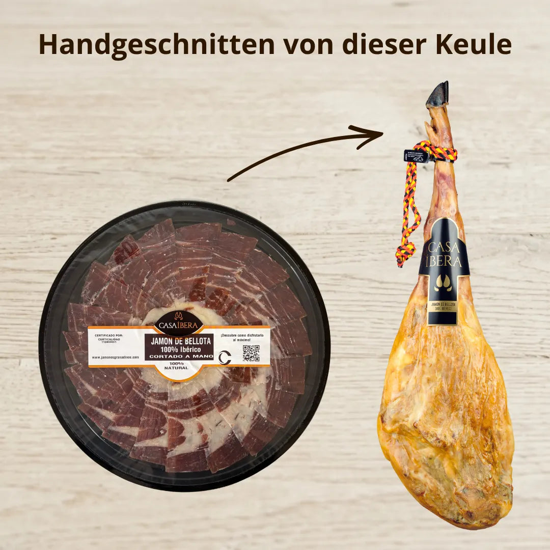 Jamón de Bellota 100% Ibérico von Casa Íbera – runde Präsentationsschale und ganze Keule im Vergleich, handgeschnitten, 50 Monate gereift