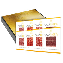 Ibérico Tasting Set Casa Íbera – 8 x 100 g Selección Gourmet aus Granada: Ibérico Qualität, langsame Naturreifung, salzreduziert, luftgetrocknet in der Höhe. Produktinfografik von La Tradición