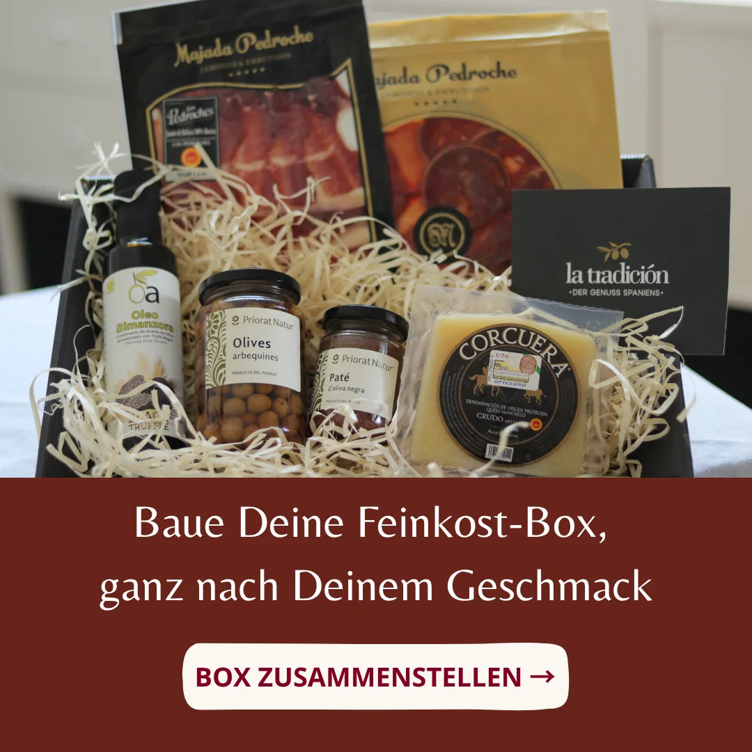Spanische Feinkost-Box mit Jamón, Käse, Oliven und Olivenöl, individuell zusammengestellt von La Tradición