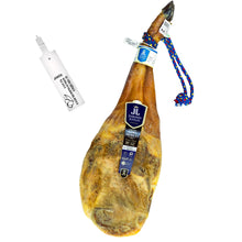 Paleta de Cebo Ibérico 50% Raza Ibérica von Jamones de Júviles – ganze Vorderschinkenkeule, ohne Salzzusatz, Naturreifung in der Sierra Nevada, aus Granada
