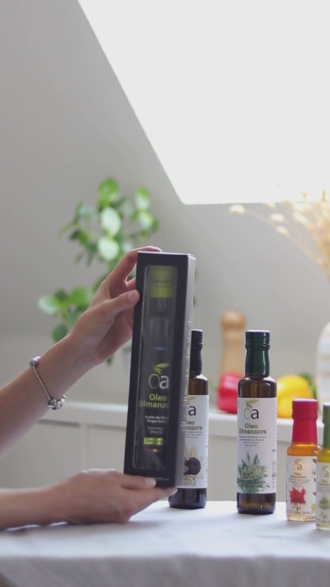 Arbequina Olivenöl Extra Vergine, 500 ml, mit dazugehöriger Geschenkbox